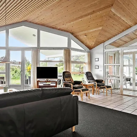 Amazing In With Sauna בית נופש