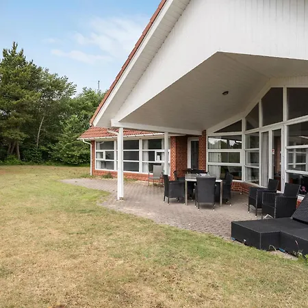 בית נופש Amazing In With Sauna *