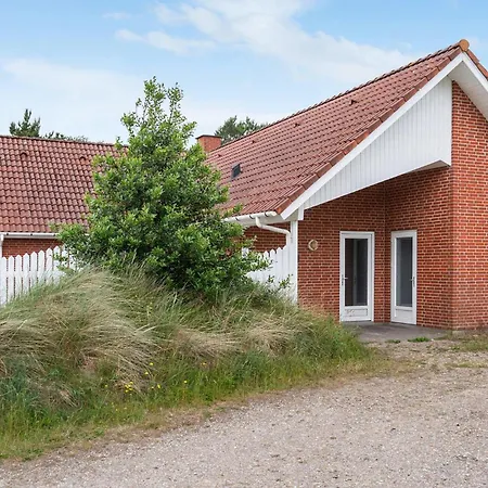 Amazing In With Sauna בית נופש בלבאנד